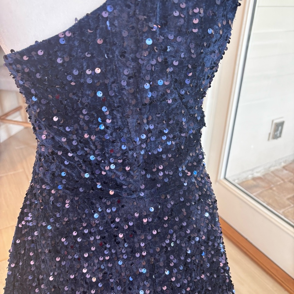 NEW Royal Blue Dress, Cobalt Blue, Dark Blue Velvet, Prom Dress, NWOT Size LG/14 - Picture 3 of 14